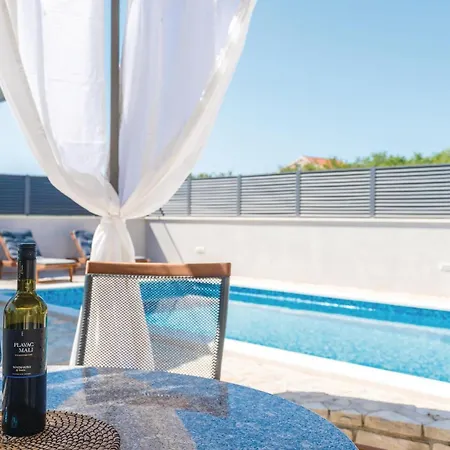 2 Bedroom Gorgeous In Zadar