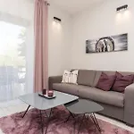 Hébergement de vacances 2 Bedroom Gorgeous In