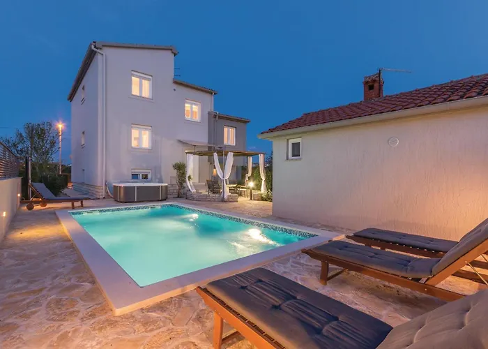 Semesterbostad 2 Bedroom Gorgeous In Zadar